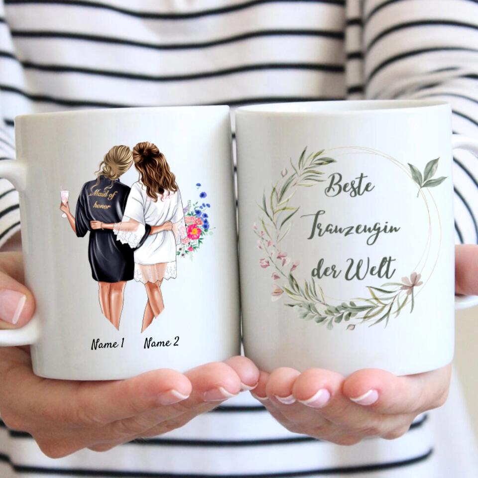 Bruid met Bruidsmeisje in Satijnen Jurken - Persoonlijke Verlovings / Bruiloft Mok