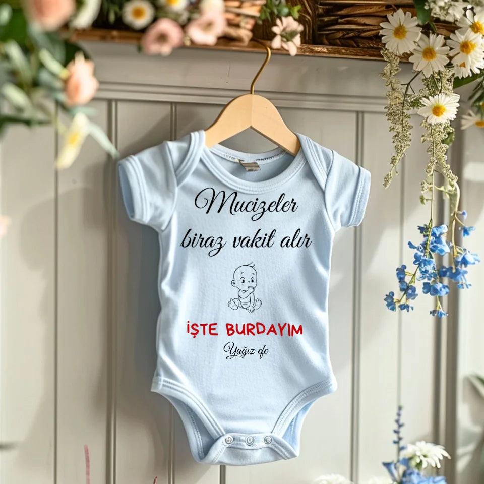 "Mucizeler biraz vakit alır İŞTE BURDAYIM - Combinaison/barboteuse personnalisée pour bébé turc, body pour bébé 100% coton biologique