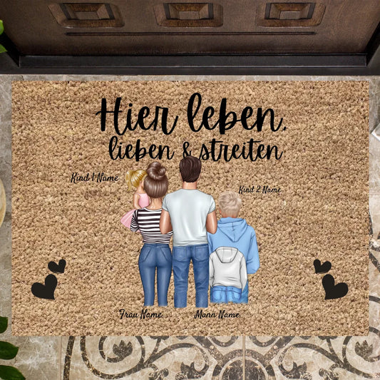 Ici on vit, on aime et on se dispute - Paillasson familial personnalisé (adultes avec 1 à 4 enfants, ados)