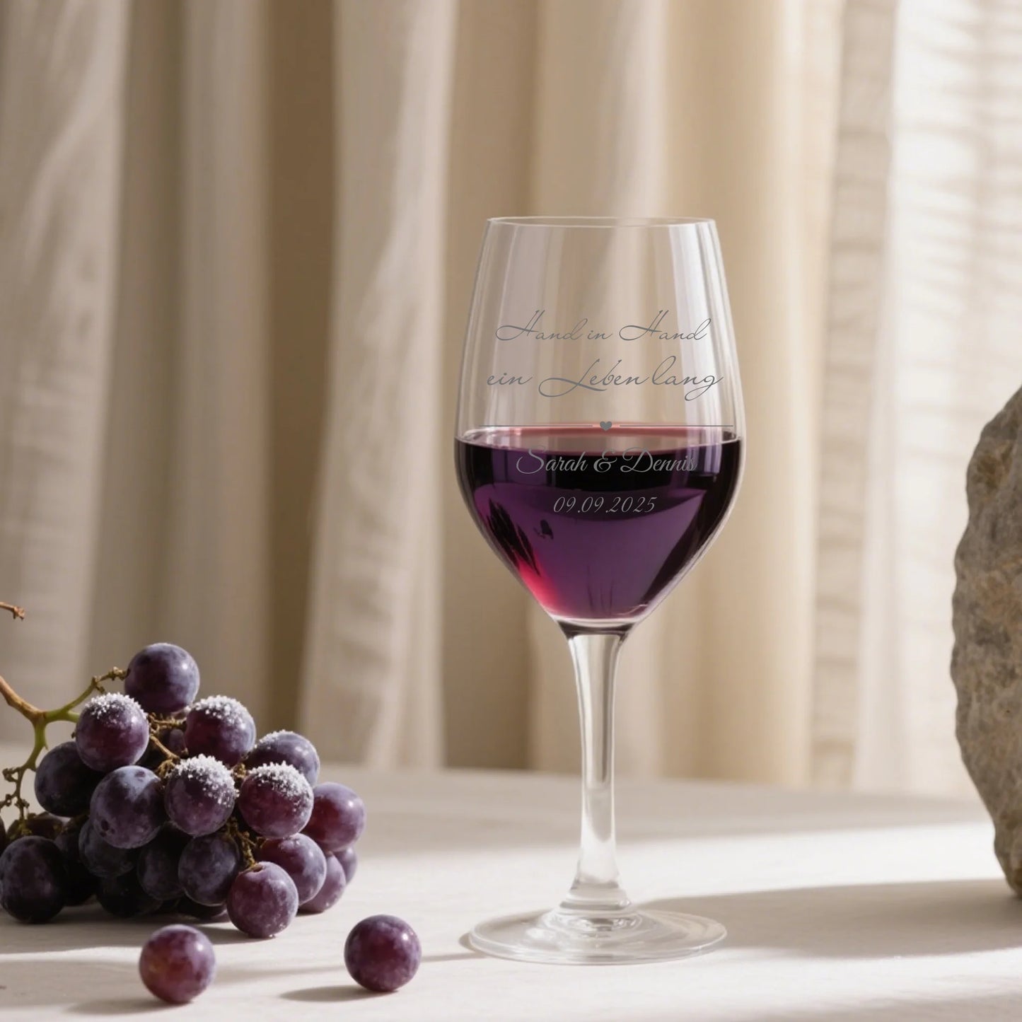 Verre à vin personnalisé - main dans la main, pour la vie (pour les couples, les partenaires), fiançailles, mariage, anniversaire
