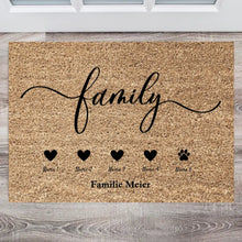 Afbeelding in Gallery-weergave laden, Familie harten - Gepersonaliseerde familie deurmat (2-8 personen, kinderen &amp; honden, katten)
