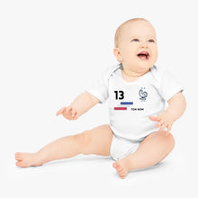 Charger l&#39;image dans la galerie, 2024 Maillot de foot Euro France - Body bébé personnalisé avec nom et numéro de maillot personnalisé, 100% coton biologique
