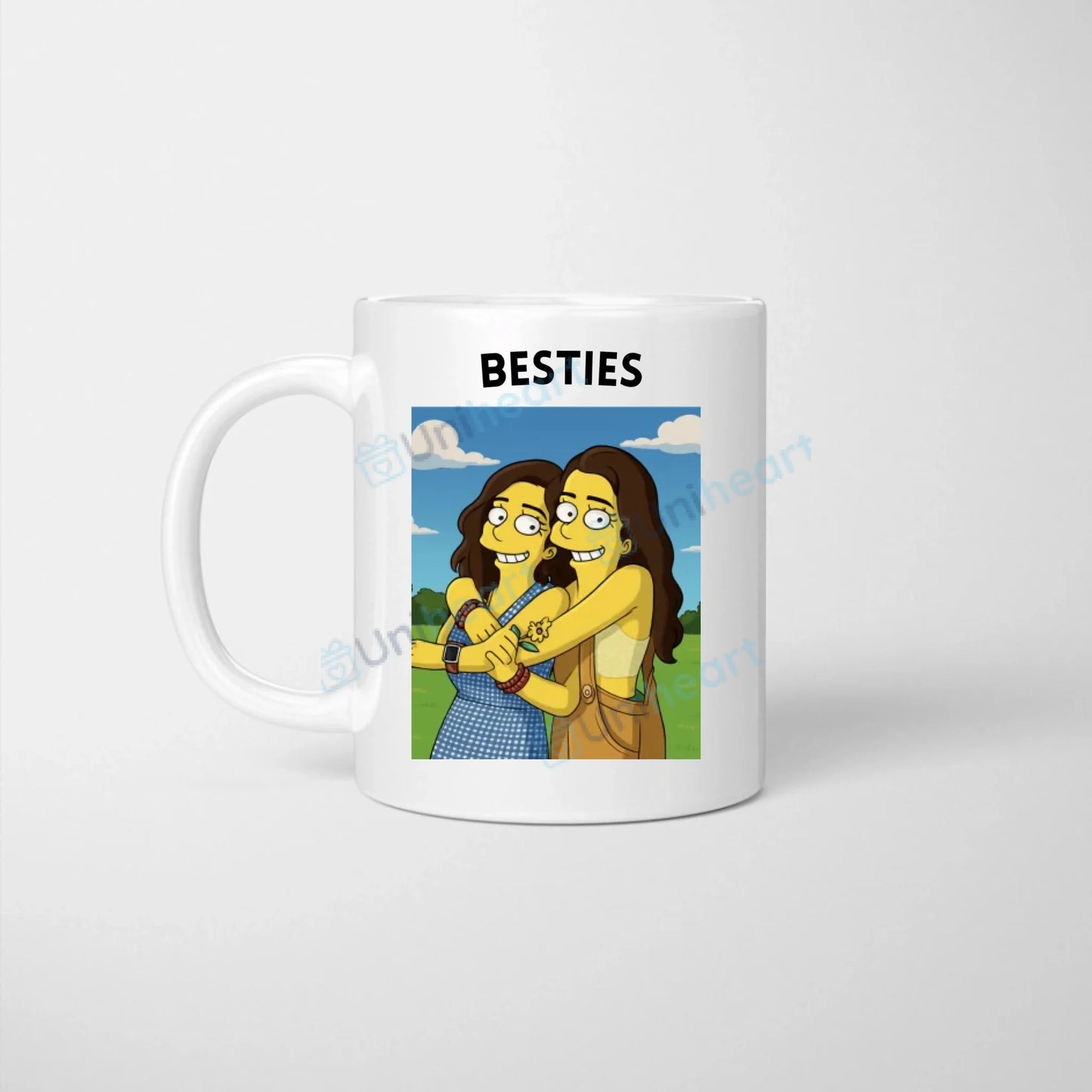 Mug photo personnalisé Besties Comic (Transformez vos photos en dessin de bande dessinée de personnages jaunes)